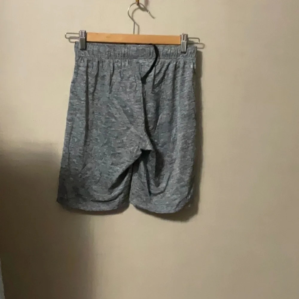 OLD Navy - Picture 2 of 4